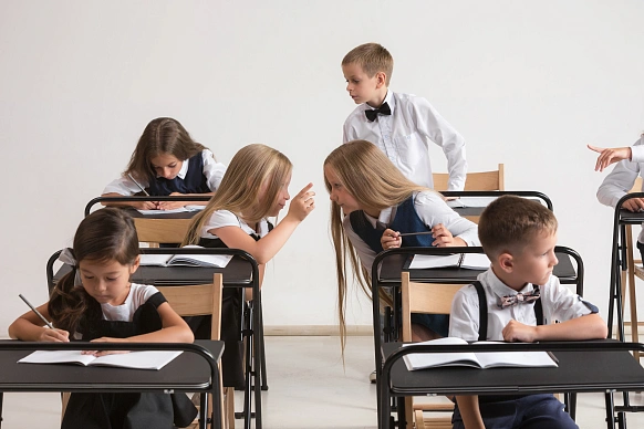 Школа № 84 имени героя РФ Яцкова И. В.